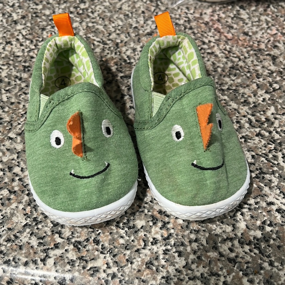Dino shoes